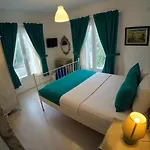 Hotel Adelfia